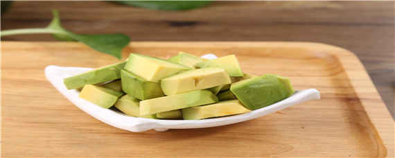 怎样挑选牛油果好吃