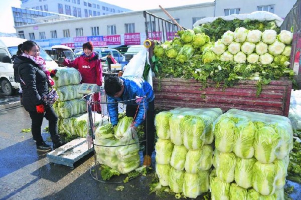 雪后新疆乌鲁木齐菜价平稳 部分叶菜价格微涨